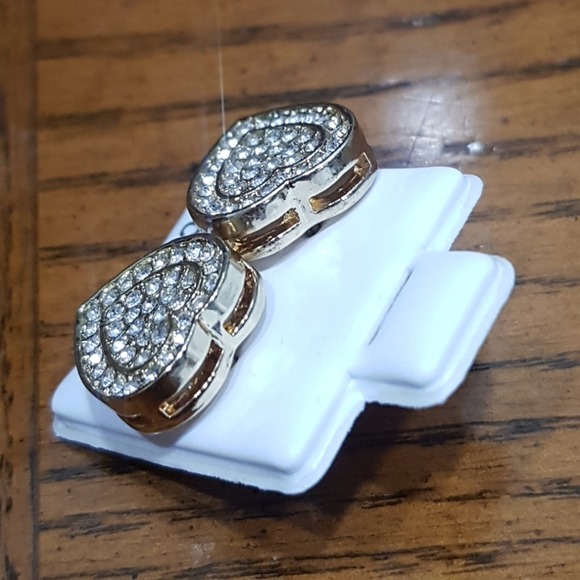 NWT Micro Pave Crystal Heart Shaped Stud Earrings - Picture 4 of 6
